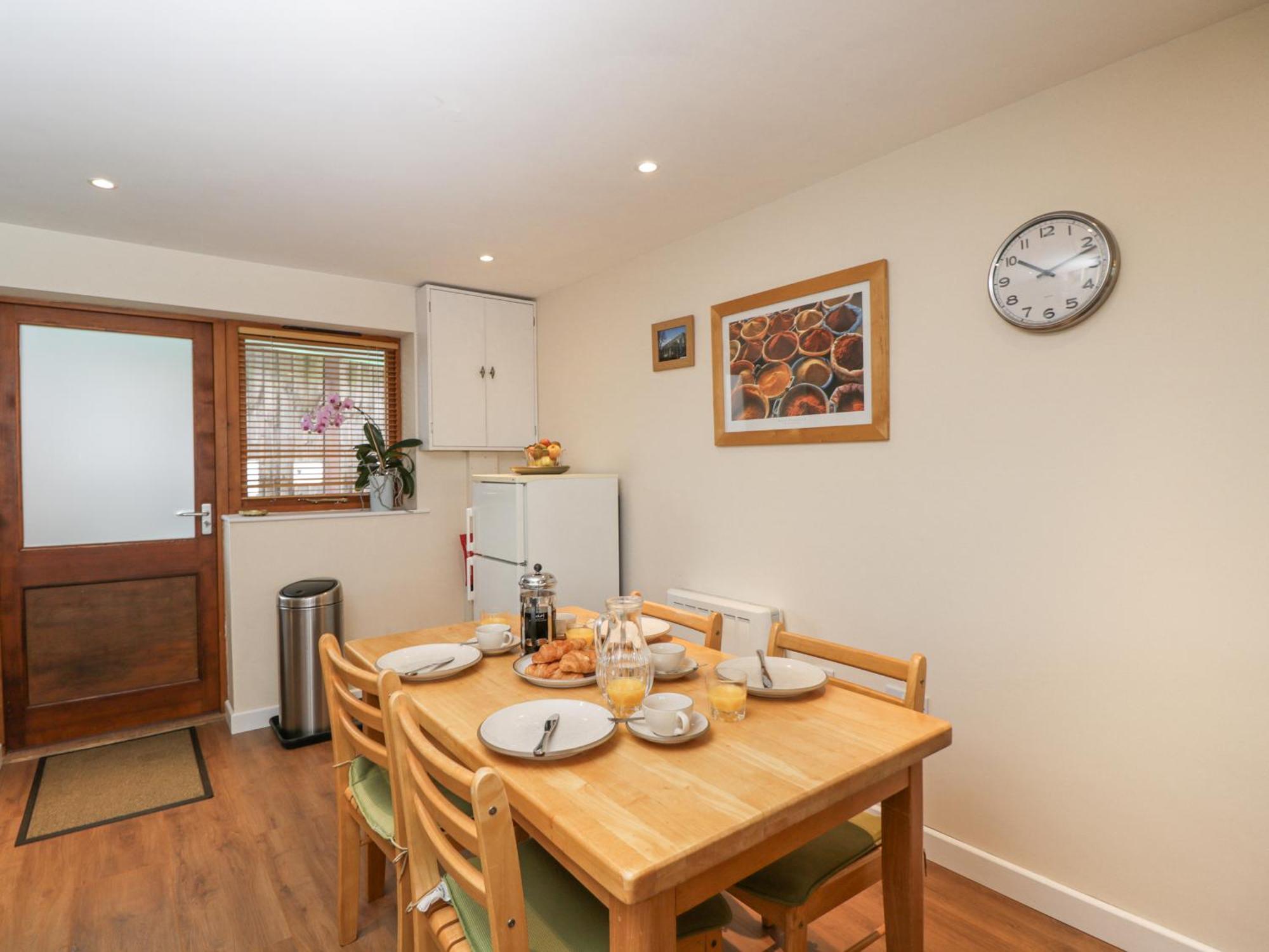 Roan Cottage Lydiard Millicent 外观 照片
